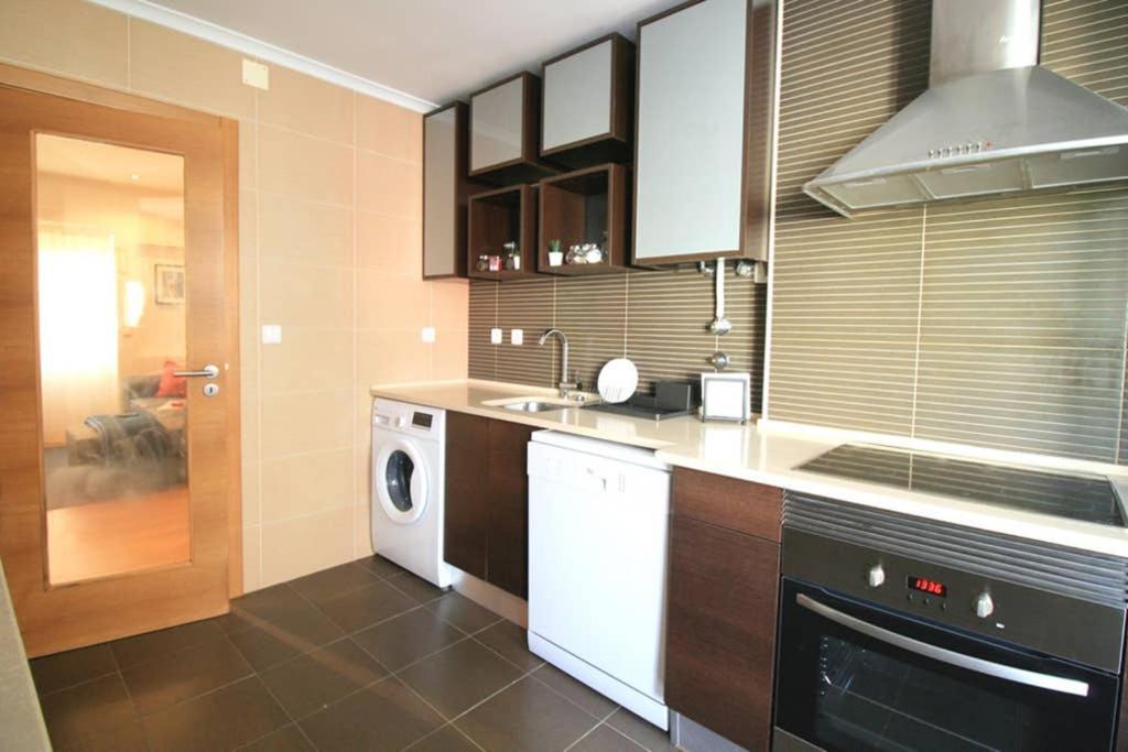 D. Joao I Apartment Almada Esterno foto