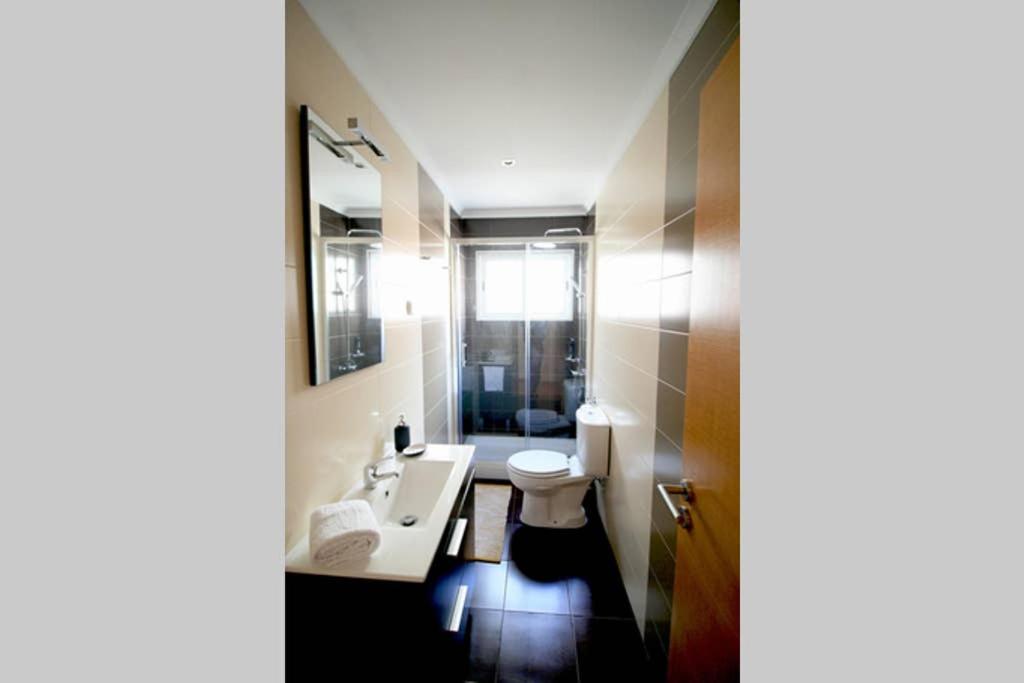 D. Joao I Apartment Almada Esterno foto